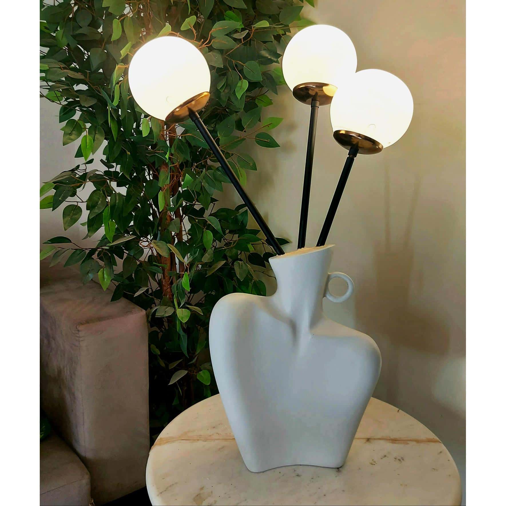 Lamplicity table lamp
