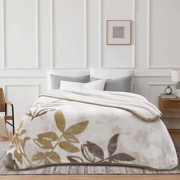 Plush blanket 8