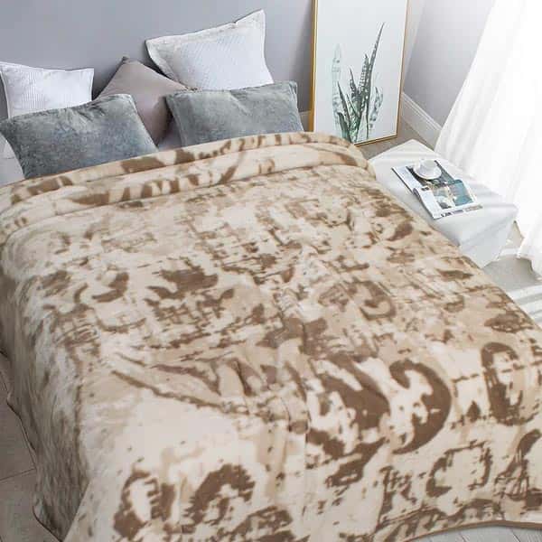 Plush blanket 15