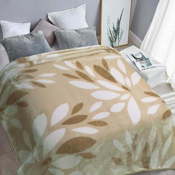 Plush blanket 18
