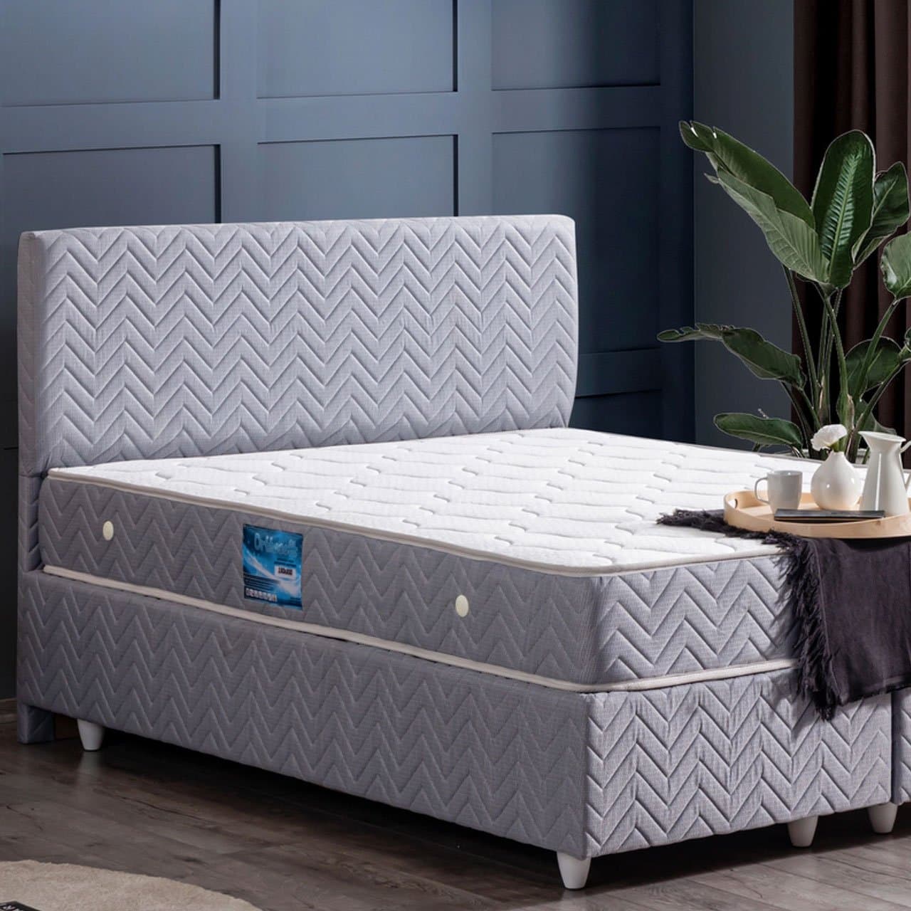 Taya Bed