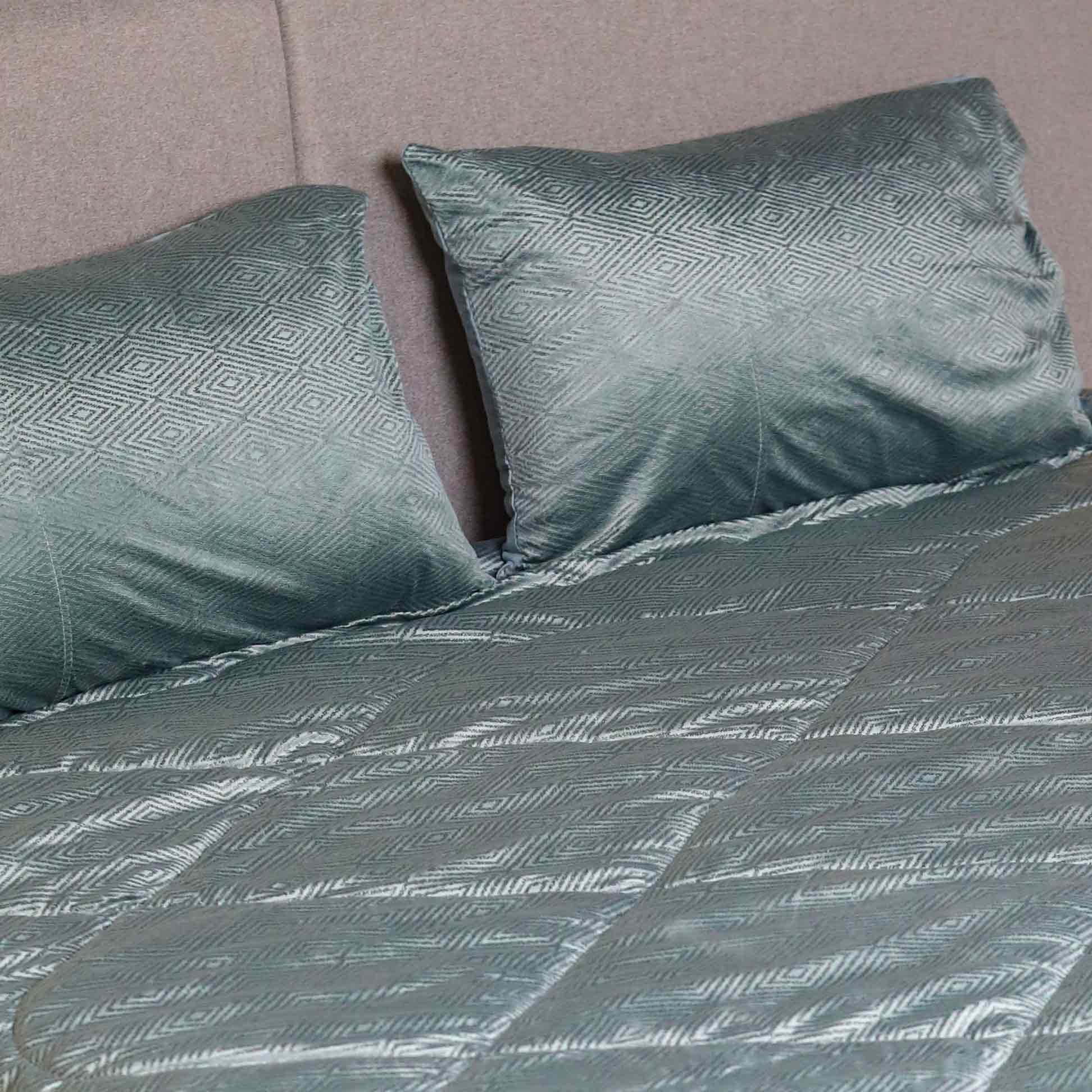 Hogatch plush duvet 2