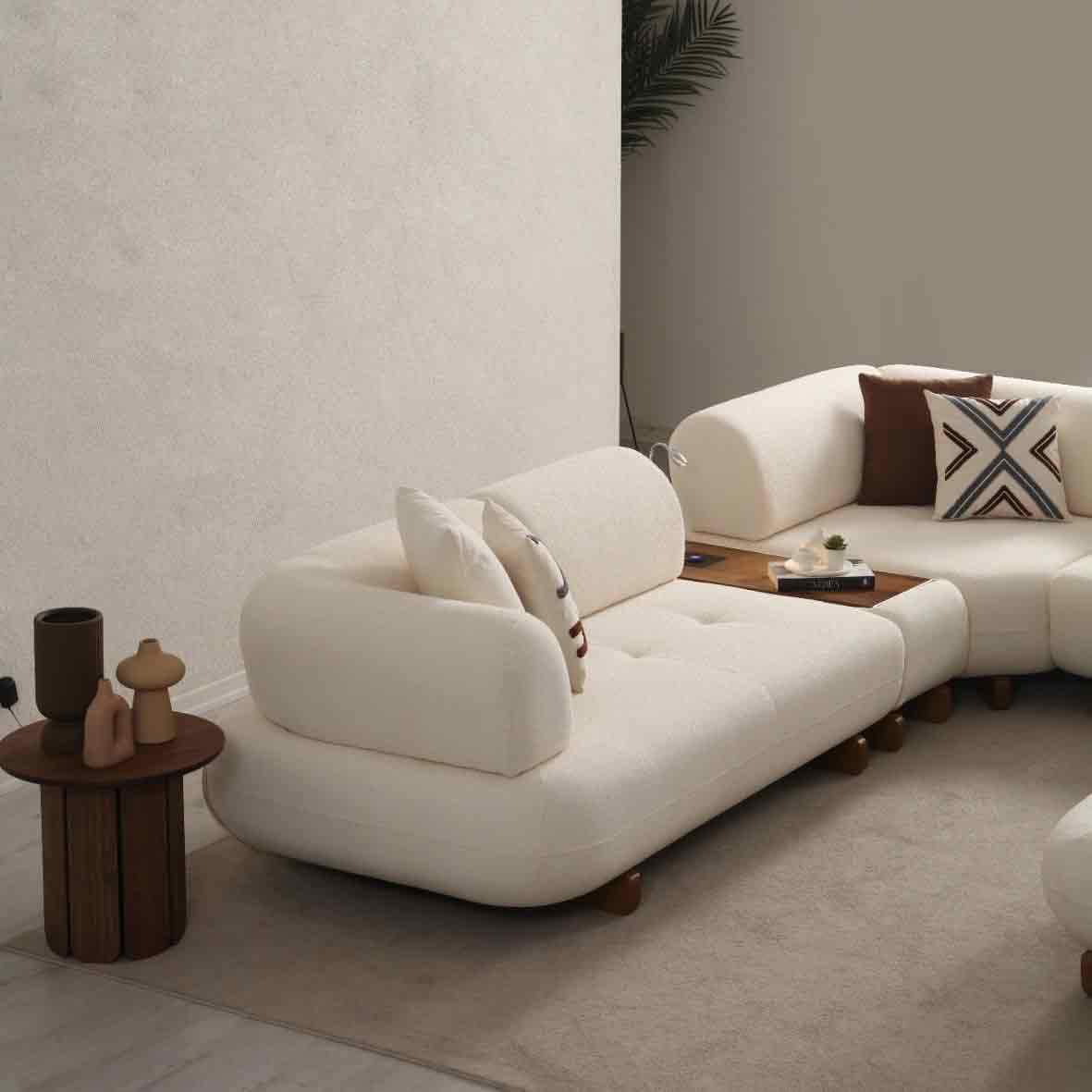 Muazn  Corner 3