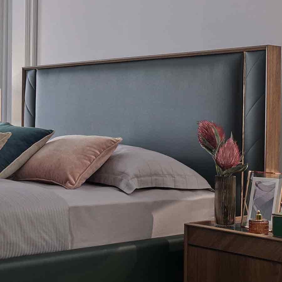 The Regal bedroom bed 5