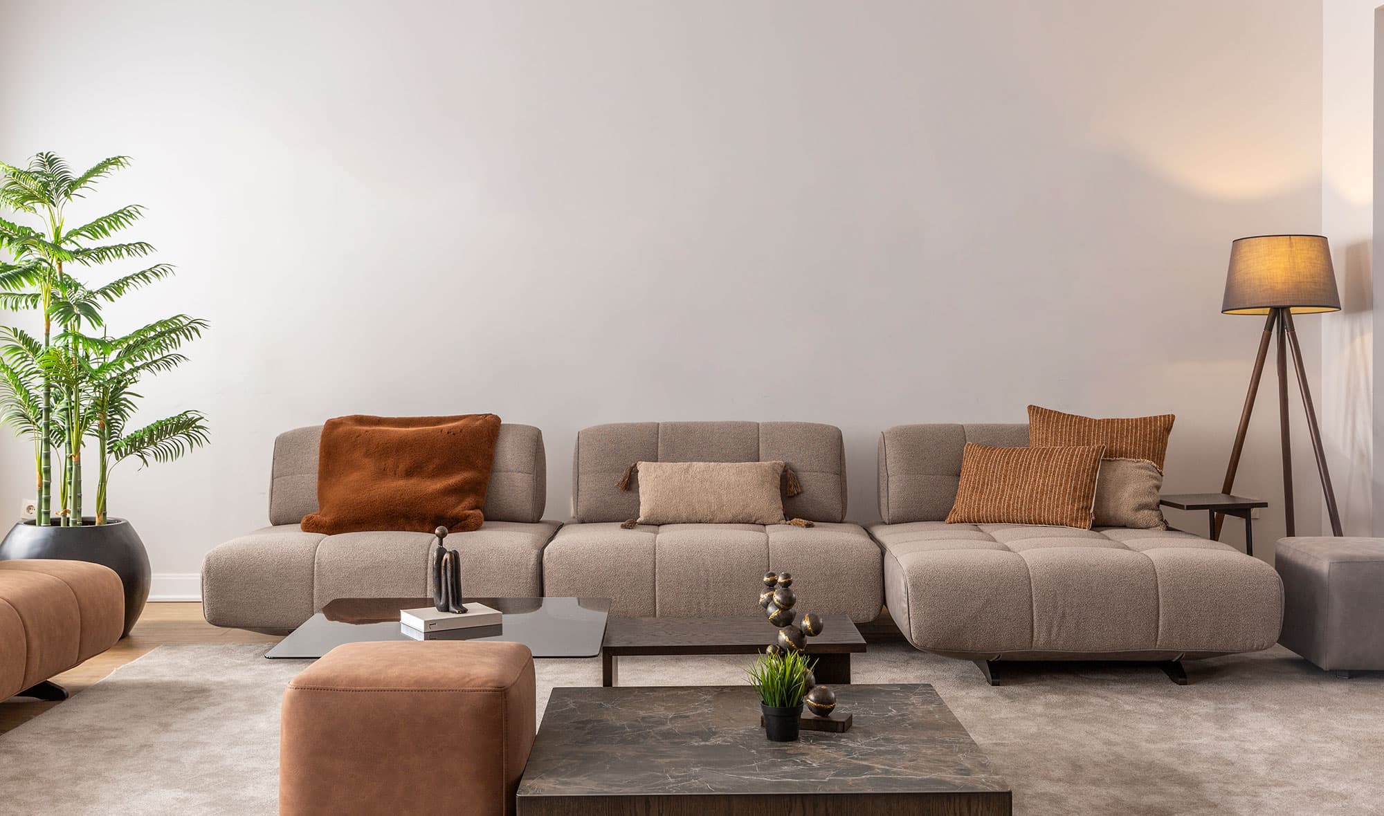Shagy living room 7